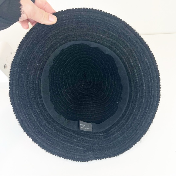 August Hat Company Women’s Black Multicolor Cloche Knit Hat - Picture 5 of 7